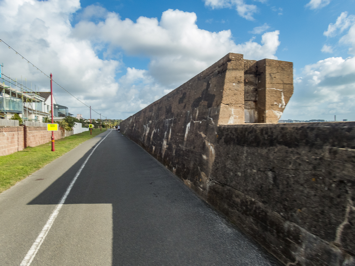 Standard Chartered Jersey Marathon 2019 - Tor Rnnow