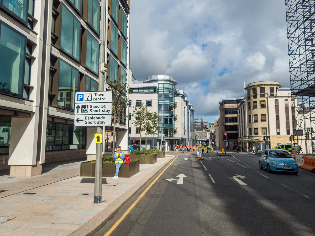 Standard Chartered Jersey Marathon 2019 - Tor Rnnow