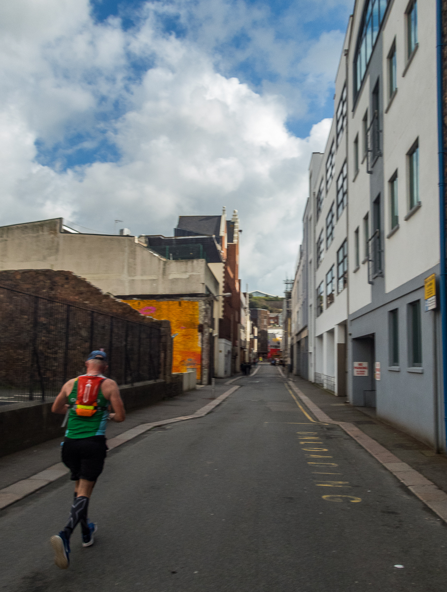 Standard Chartered Jersey Marathon 2019 - Tor Rnnow