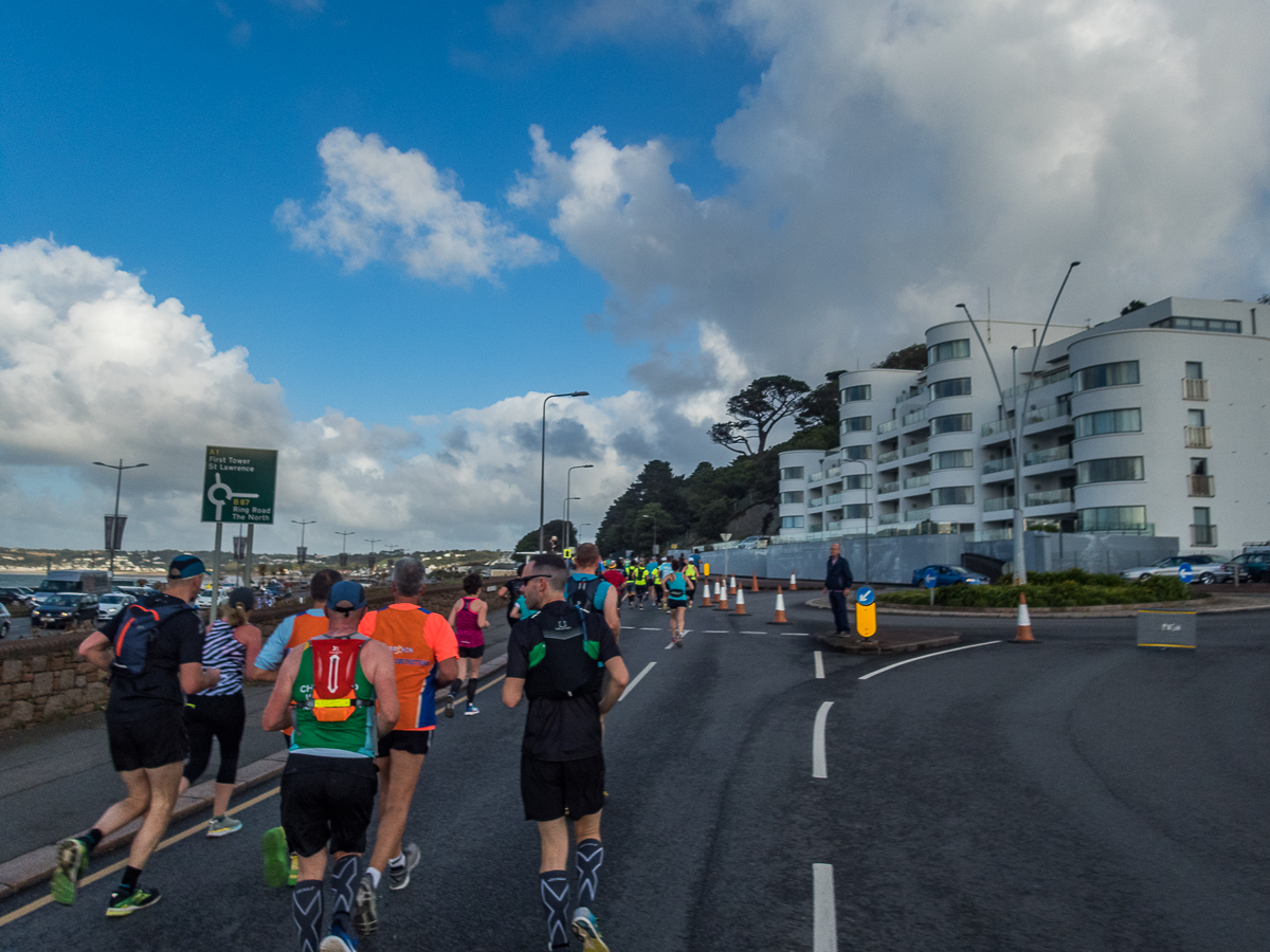 Standard Chartered Jersey Marathon 2019 - Tor Rnnow