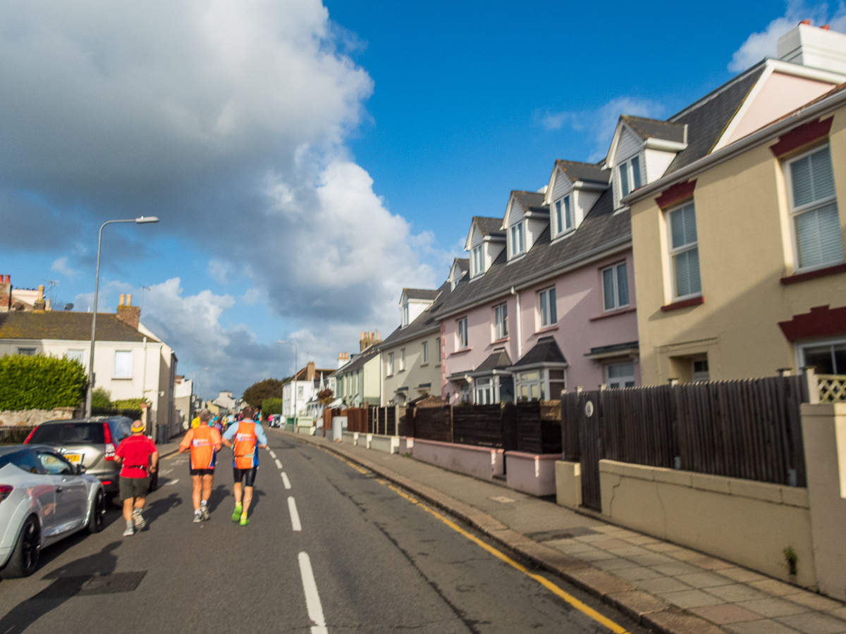 Standard Chartered Jersey Marathon 2019 - Tor Rnnow