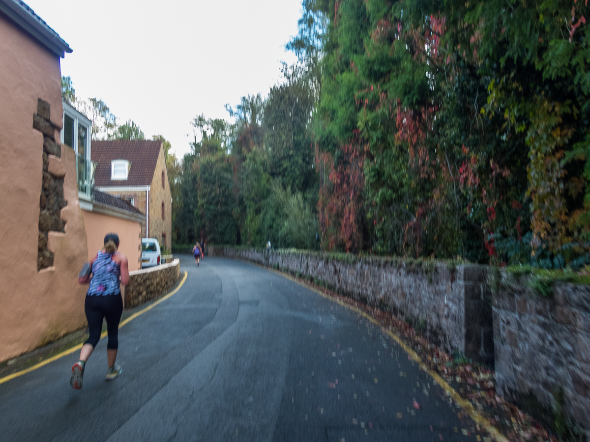 Standard Chartered Jersey Marathon 2019 - Tor Rnnow