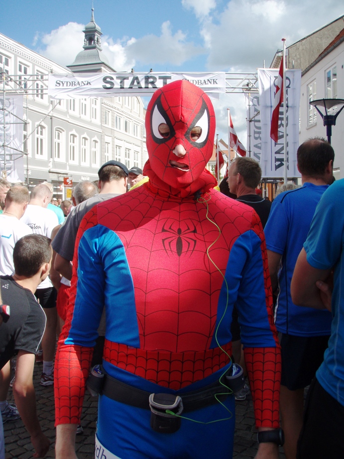 Tor as Spiderman at Aabenraa marathon 2008
