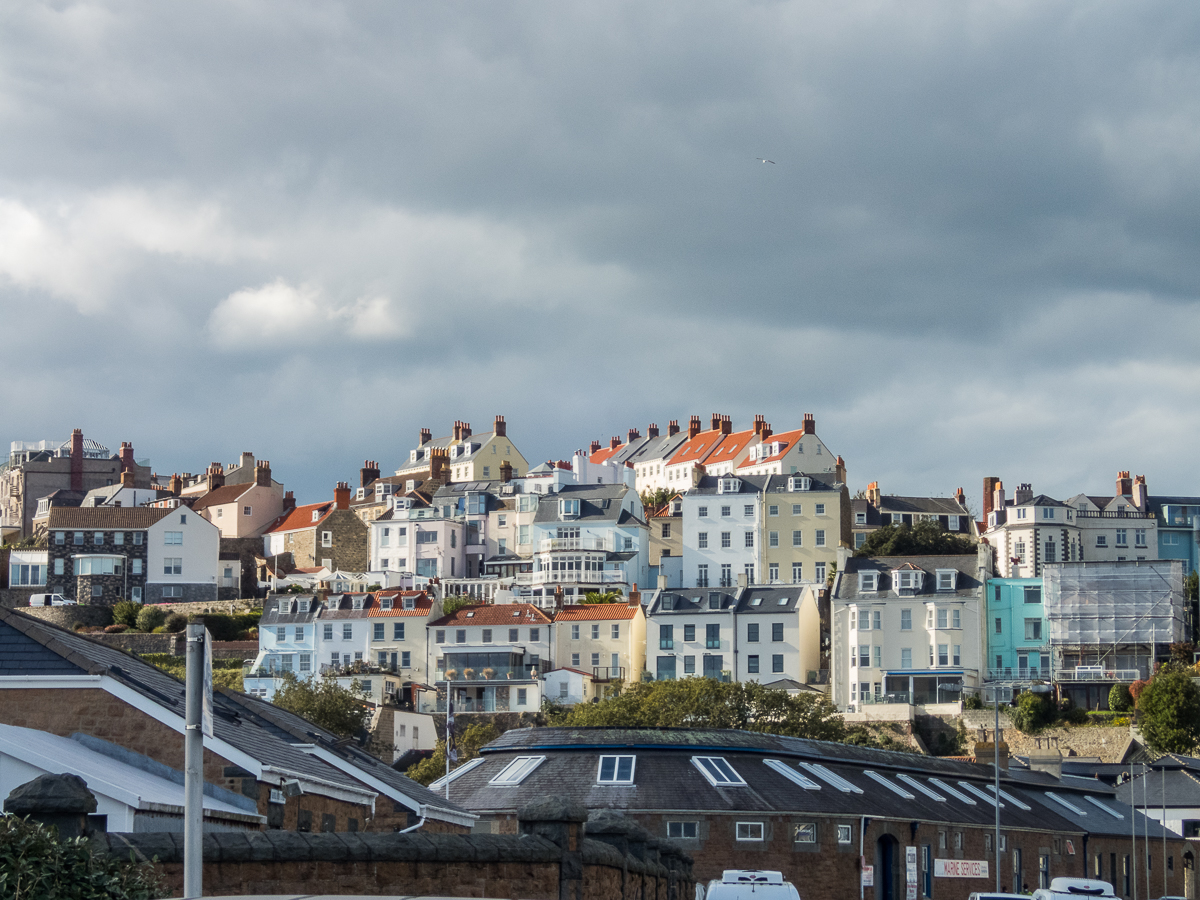 Guernsey Marathon 2021 - Tor Rnnow