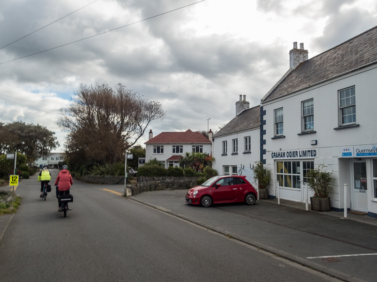 Guernsey Marathon 2021 - Tor Rnnow