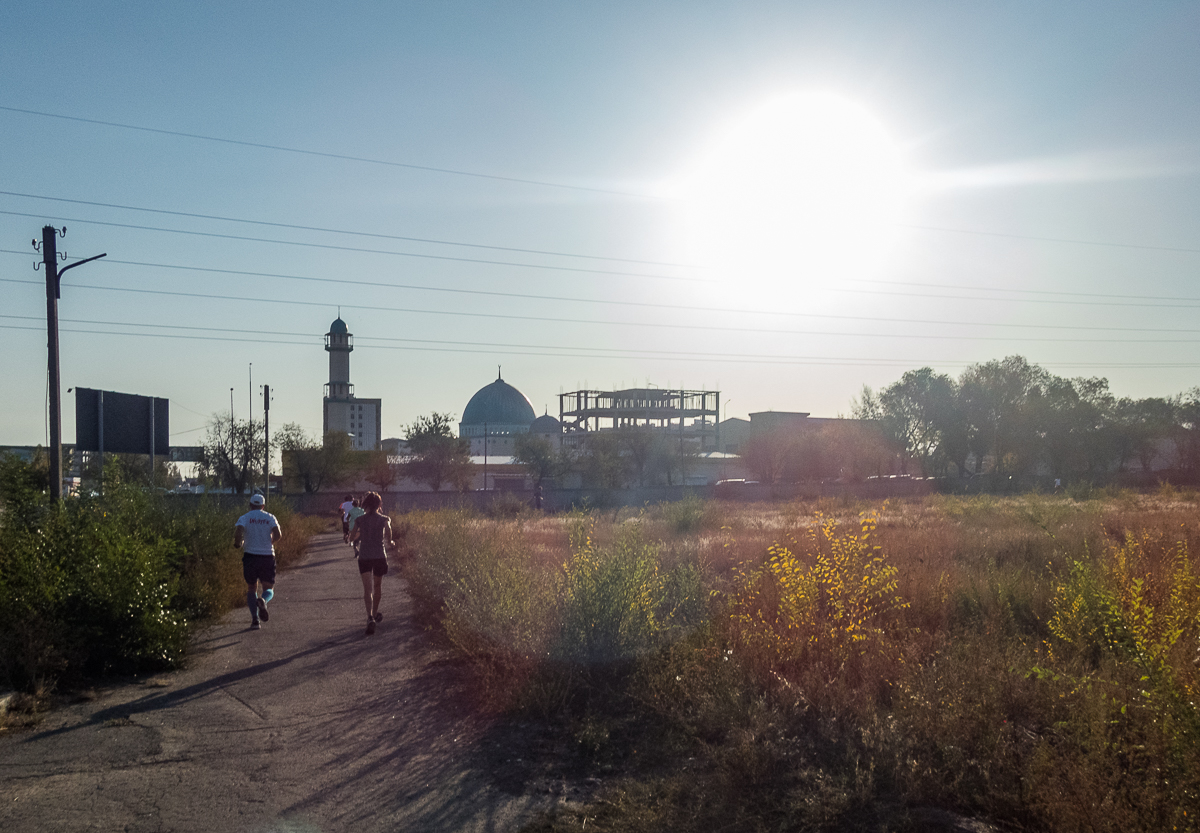 Bishkek Ala-Too Marathon 2023 - Kirgistan - Tor Rnnow