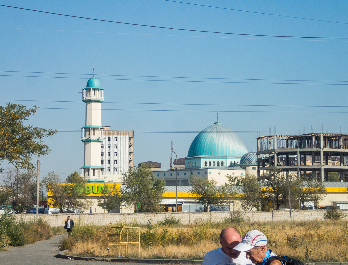 Bishkek Ala-Too Marathon 2023 - Kirgistan - Tor Rnnow