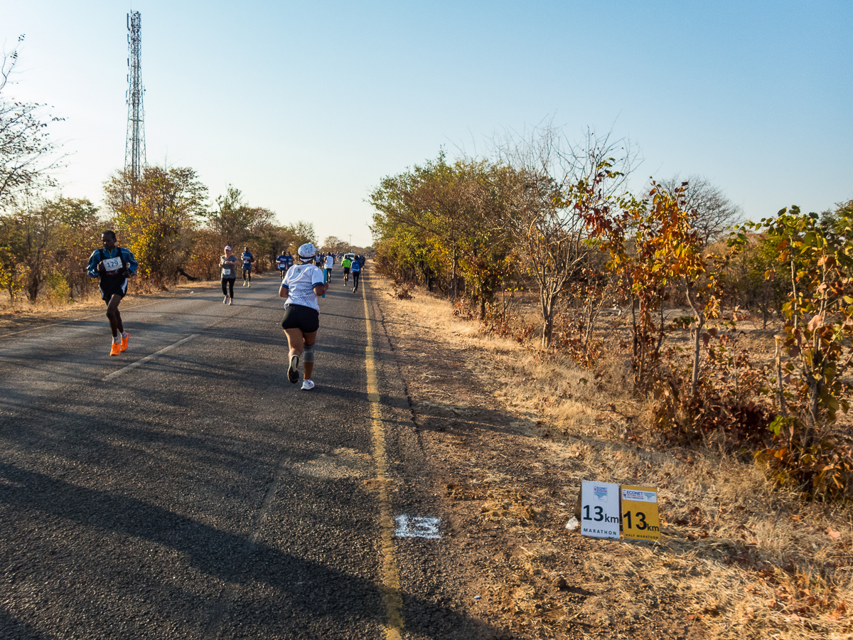 Victoria Falls Marathon 2023 - Tor Rnnow