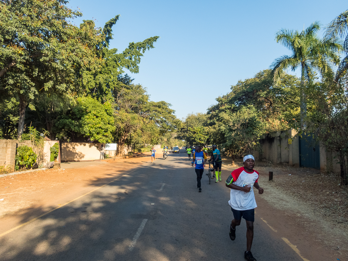 Victoria Falls Marathon 2023 - Tor Rnnow