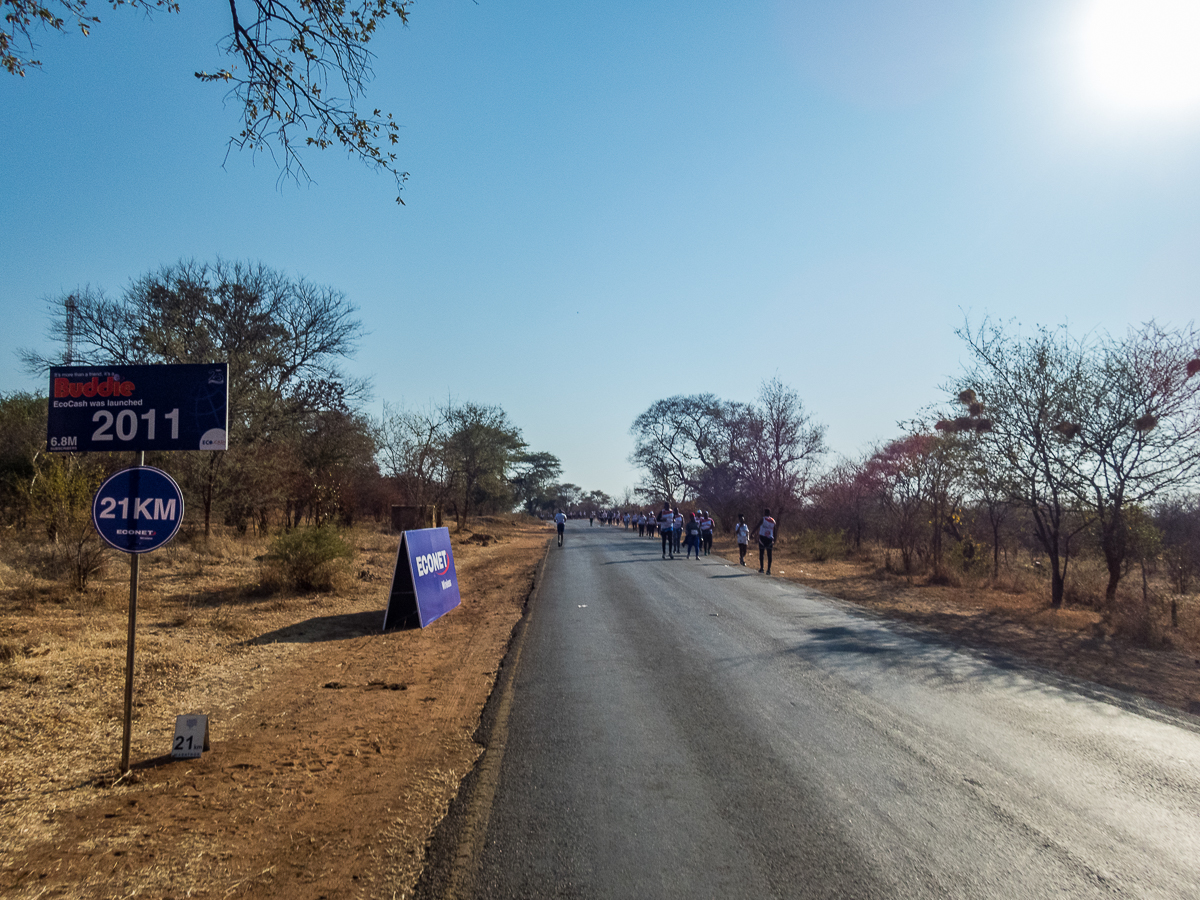 Victoria Falls Marathon 2023 - Tor Rnnow