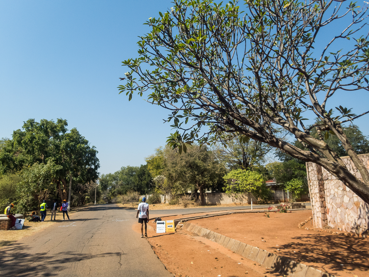 Victoria Falls Marathon 2023 - Tor Rnnow