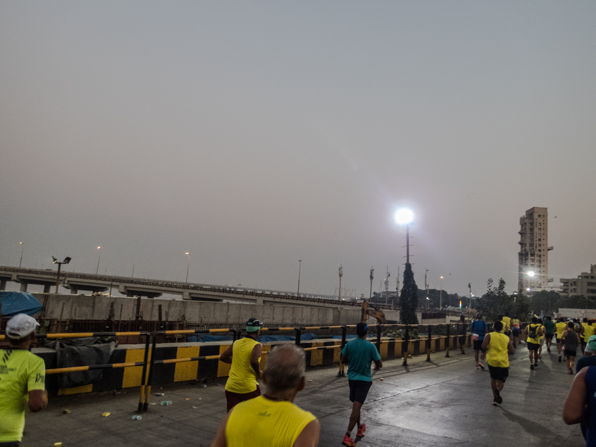 Mumbai Marathon 2024- Tor Rnnow