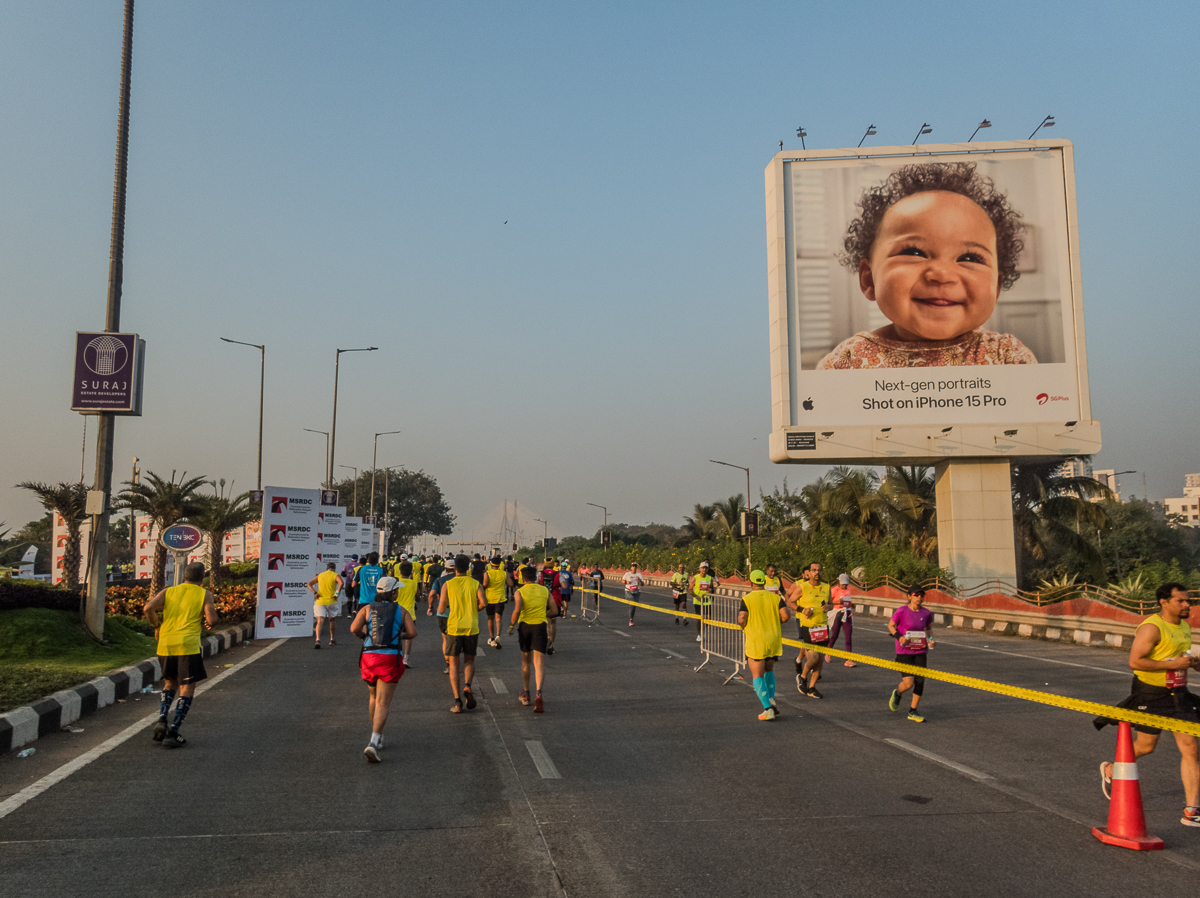 Mumbai Marathon 2024- Tor Rnnow