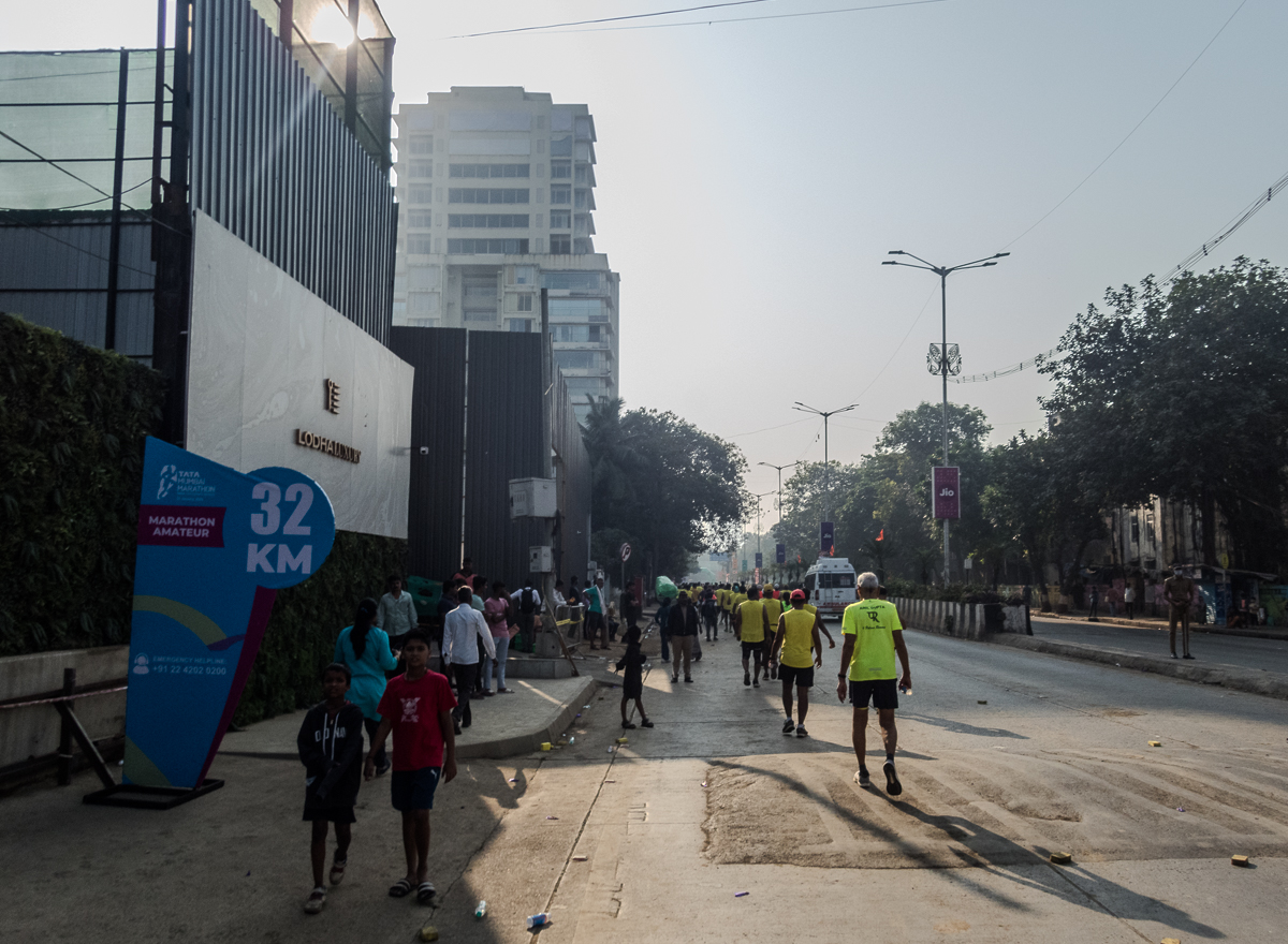 Mumbai Marathon 2024- Tor Rnnow