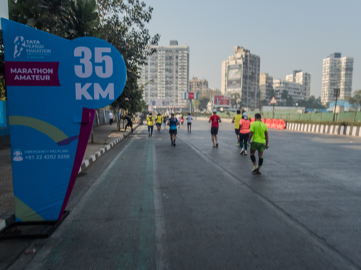 Mumbai Marathon 2024- Tor Rnnow